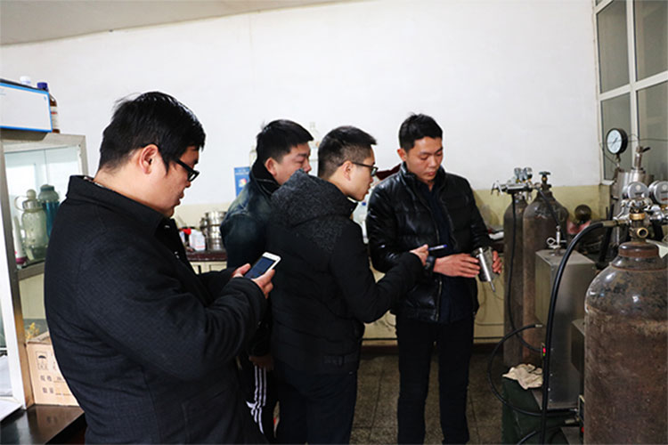 新員工進廠實習(xí)--實驗室、倉庫、車間參觀學(xué)習(xí)
